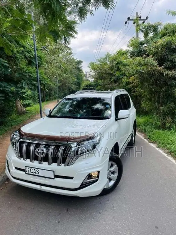 Toyota Land Cruiser 2015 SUV (Used)