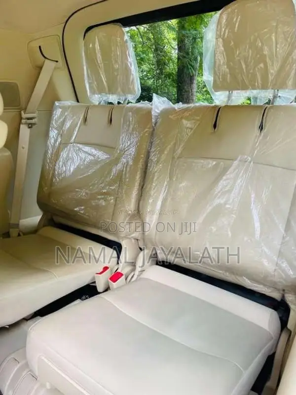 Toyota Land Cruiser 2015 SUV (Used)