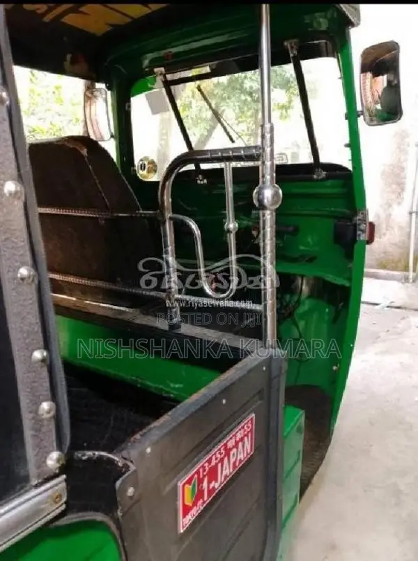 Bajaj 2 Stroke 2016 Three Wheel (Used)