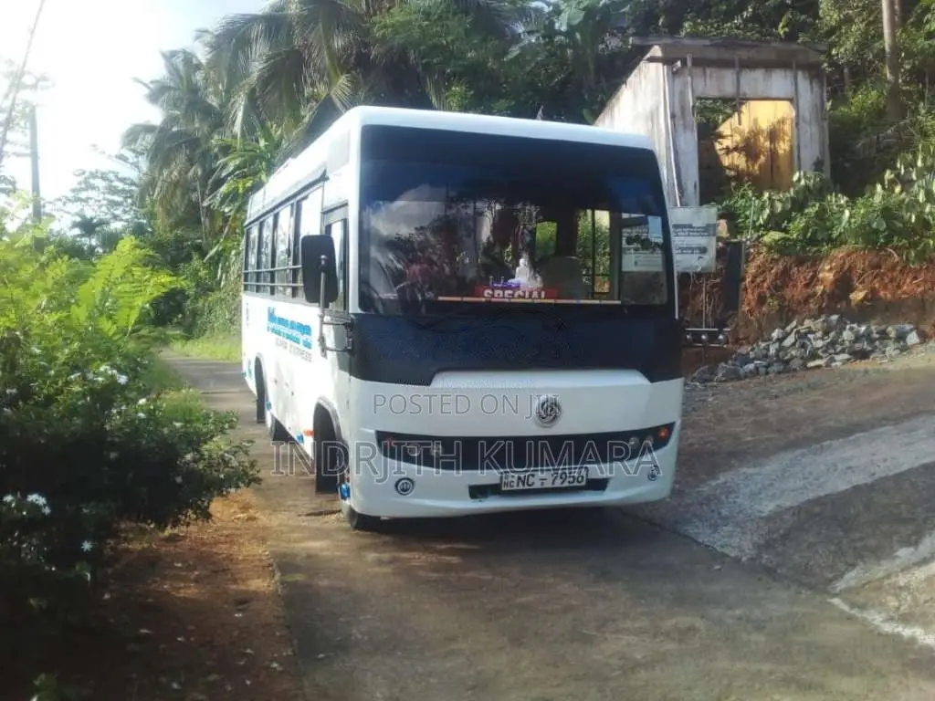 Ashok-Leyland MITR 2016 Bus (Used)