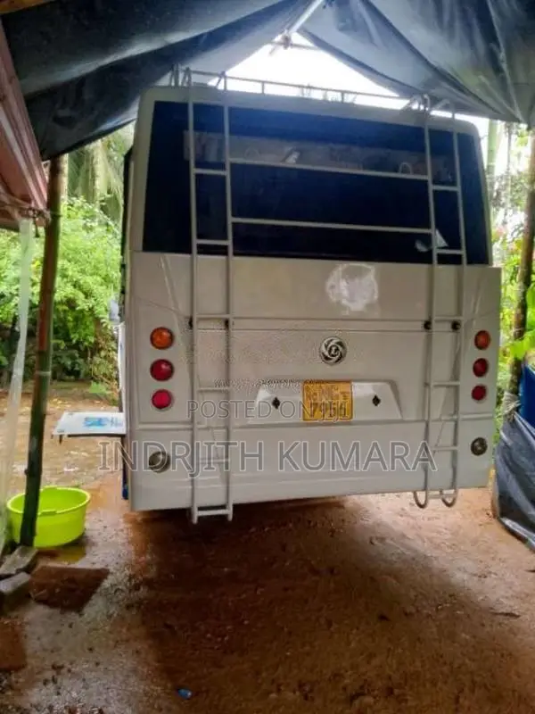 Ashok-Leyland MITR 2016 Bus (Used)