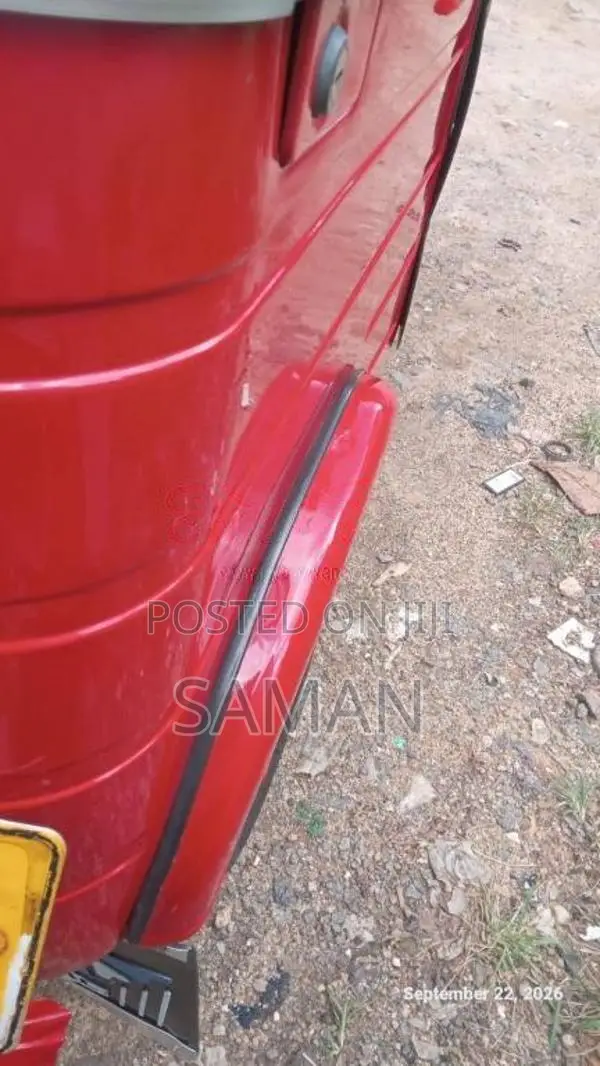 Bajaj RE 205 2011 Three Wheel (Used)