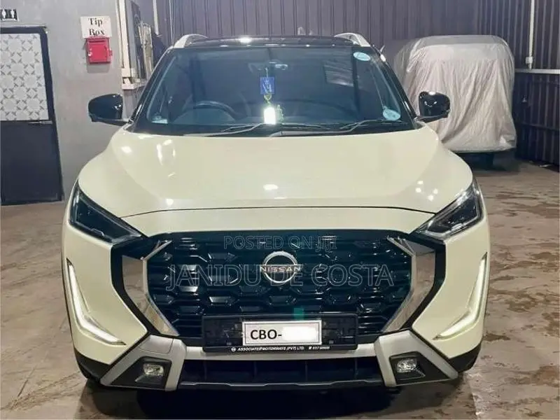 Nissan Magnite N-CONNECTA CVT TURBO 2025 SUV (Used)