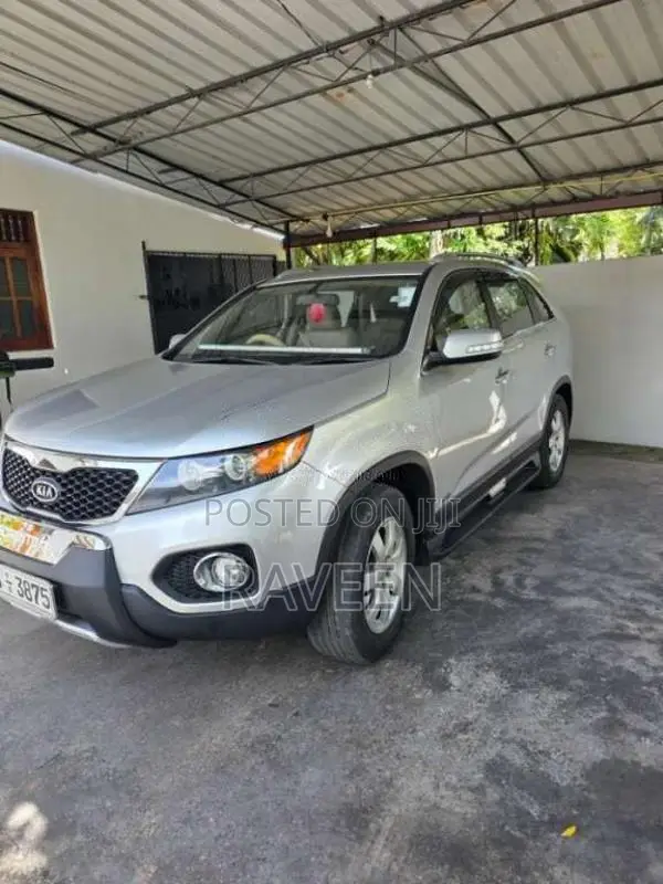 Kia Sorento 2011 SUV (Used)