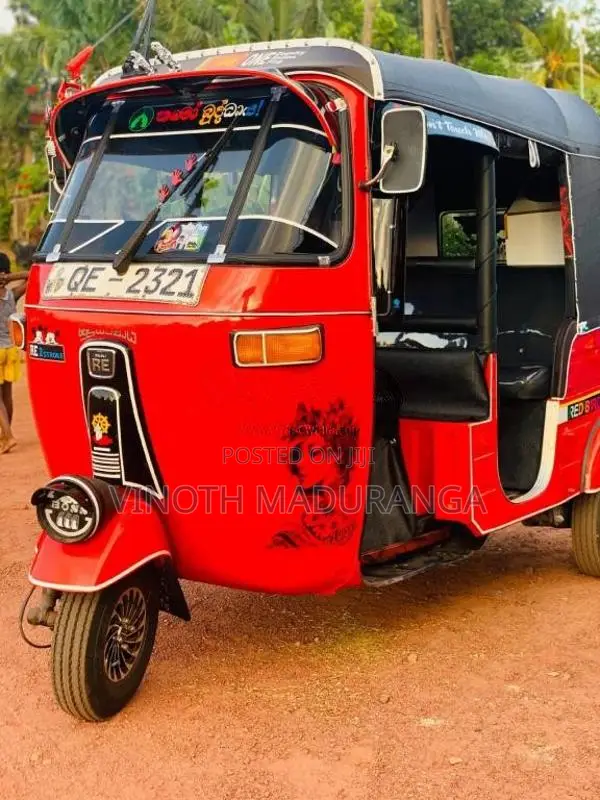 Bajaj RE 2 Stroke 2006 Three Wheel (Used)