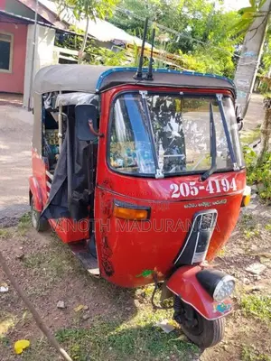 Bajaj RE 2 Stroke 1998 Three Wheel (Used)