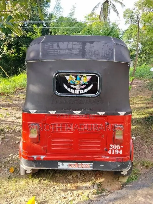 Bajaj RE 2 Stroke 1998 Three Wheel (Used)