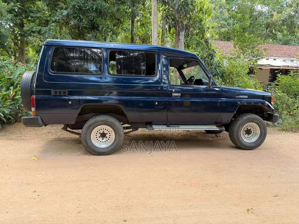 Toyota Land Cruiser 1987 SUV (Used)