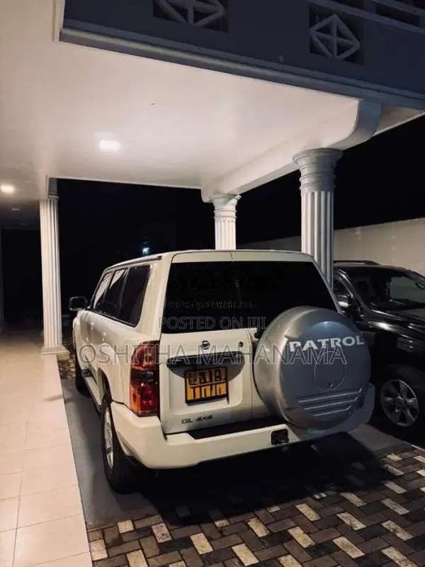Nissan Patrol 2013 SUV (Used)