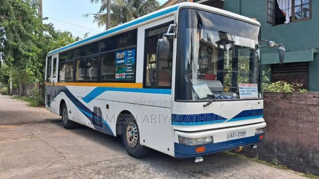 Nissan UD 1990 Bus (Used)