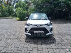 Toyota Raize Hybrid 2025 SUV (Used)