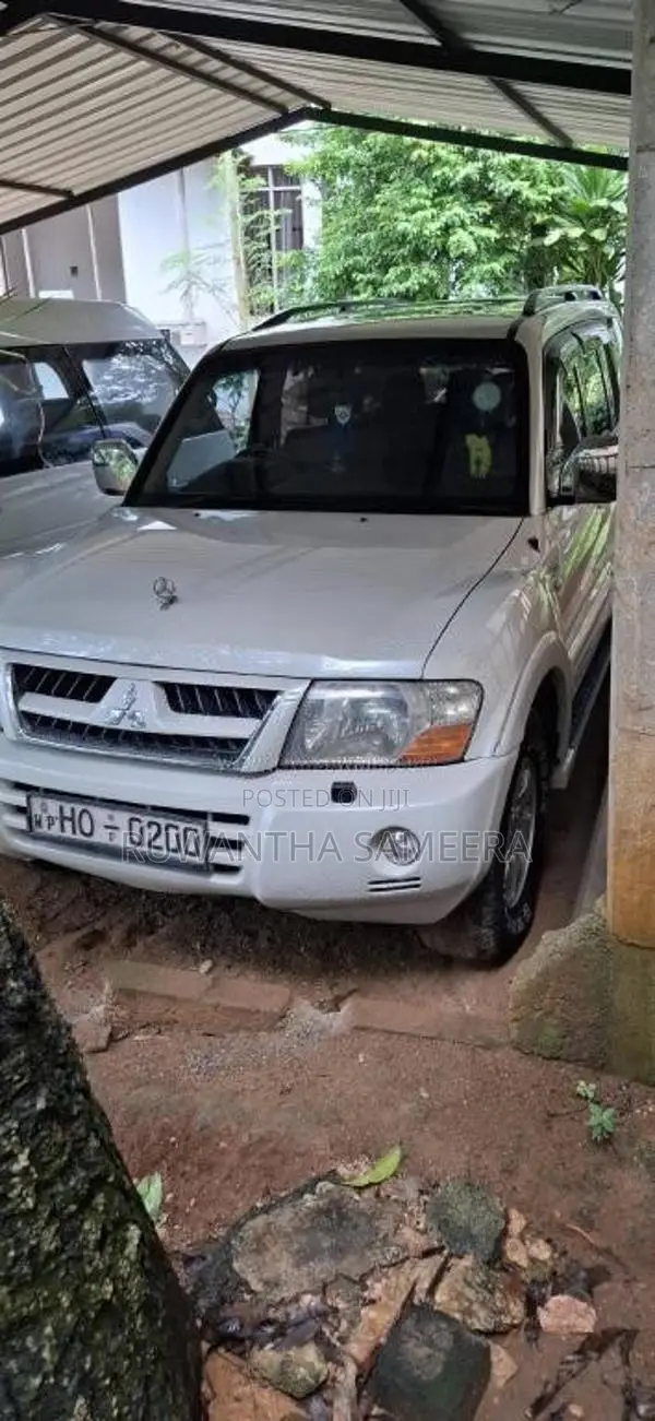 Mitsubishi Montero 2003 SUV (Used)