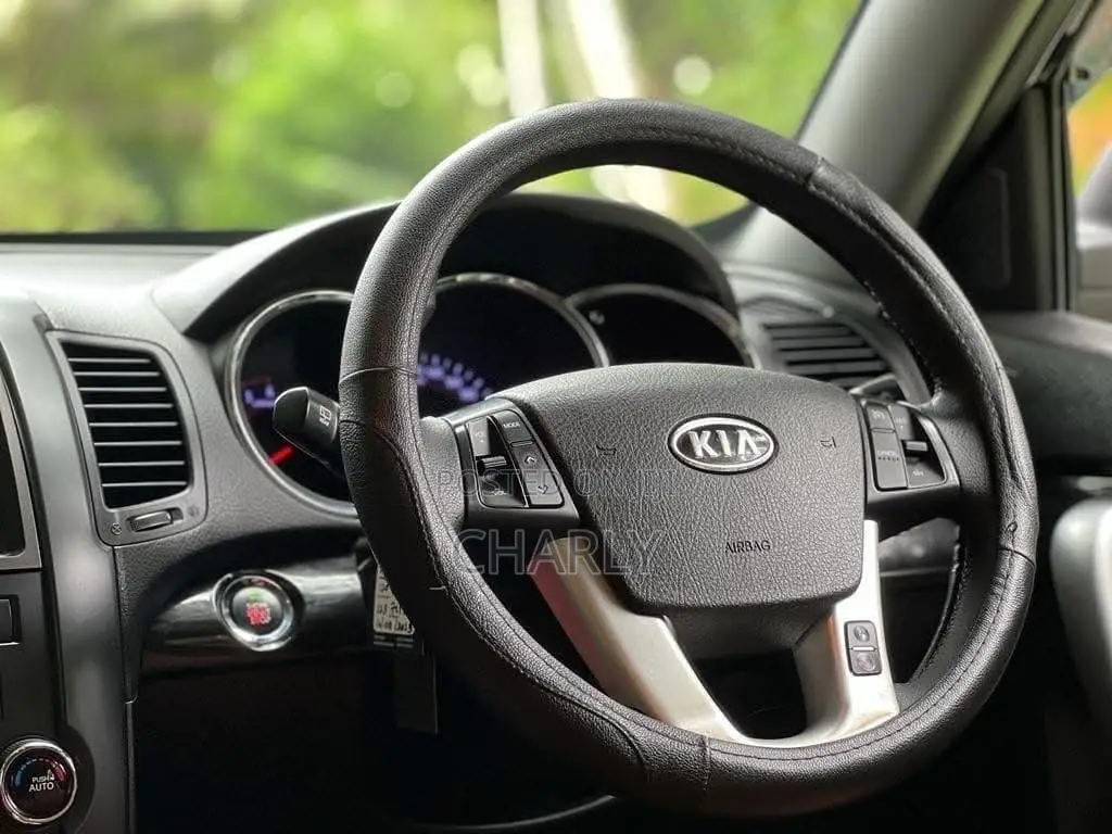 Kia Sorento 2011 SUV (Used)