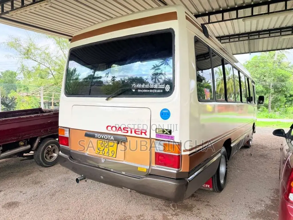Toyota Coaster 1989 Bus (Used)