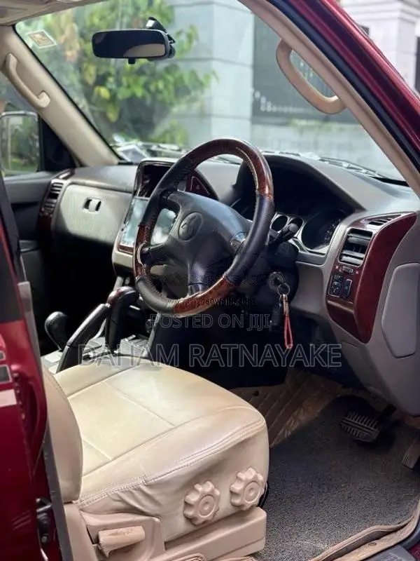 Mitsubishi Montero 2004 SUV (Used)