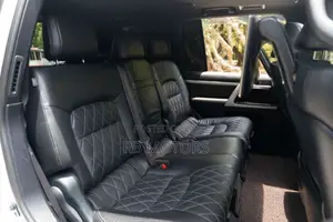 Toyota Land Cruiser V8 ZX 2017 SUV (Used)