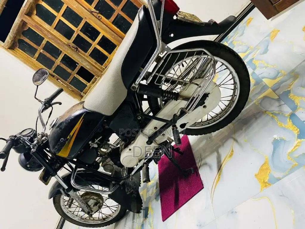 Hero-Honda CD DAWN 2006 Motorbike (Used)