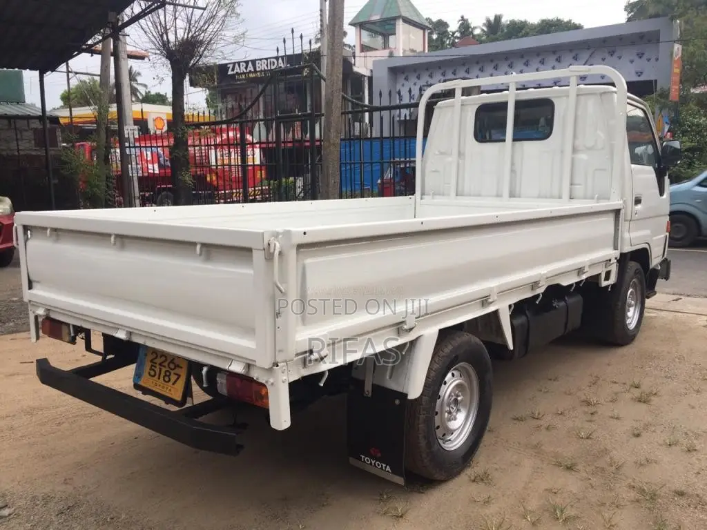 Toyota Toyoace LH90 1992 Lorry (Used)