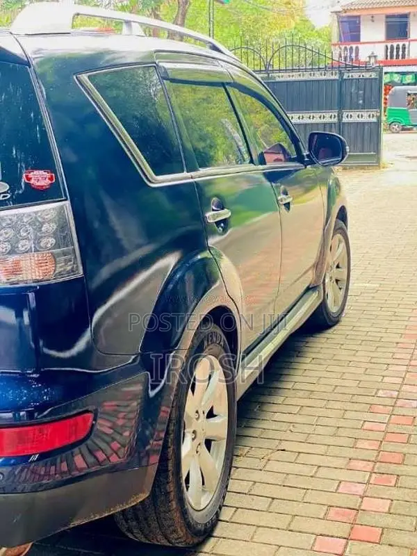 Mitsubishi Outlander 2010 SUV (Used)