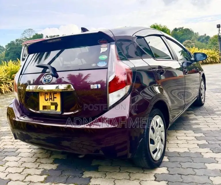 Toyota Aqua Urban Limited 2015 Car (Used)
