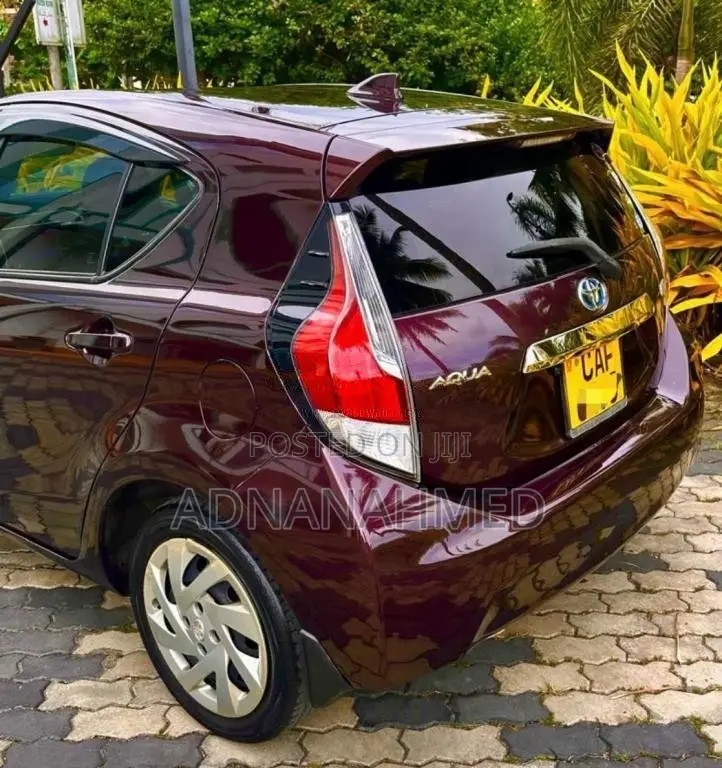 Toyota Aqua Urban Limited 2015 Car (Used)