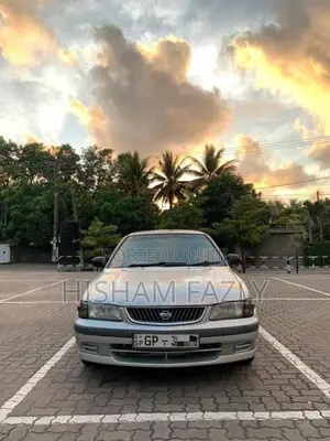 Nissan Sunny FB15 2000 Car (Used)