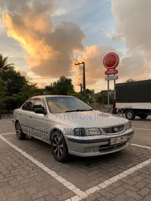Nissan Sunny FB15 2000 Car (Used)