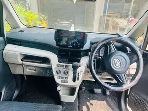 Daihatsu Move 2017 Car (Used)