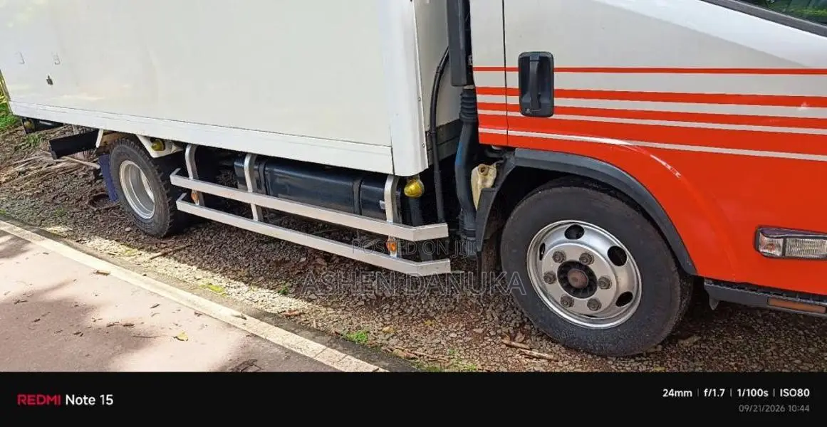 Isuzu NPR 85 4jj1 2015 Lorry (Used)