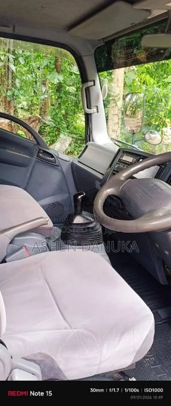 Isuzu NPR 85 4jj1 2015 Lorry (Used)