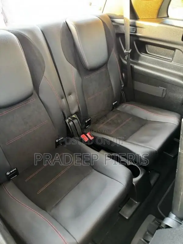 Mercedes-Benz GLB200 AMG LINE 2020 SUV (Used)