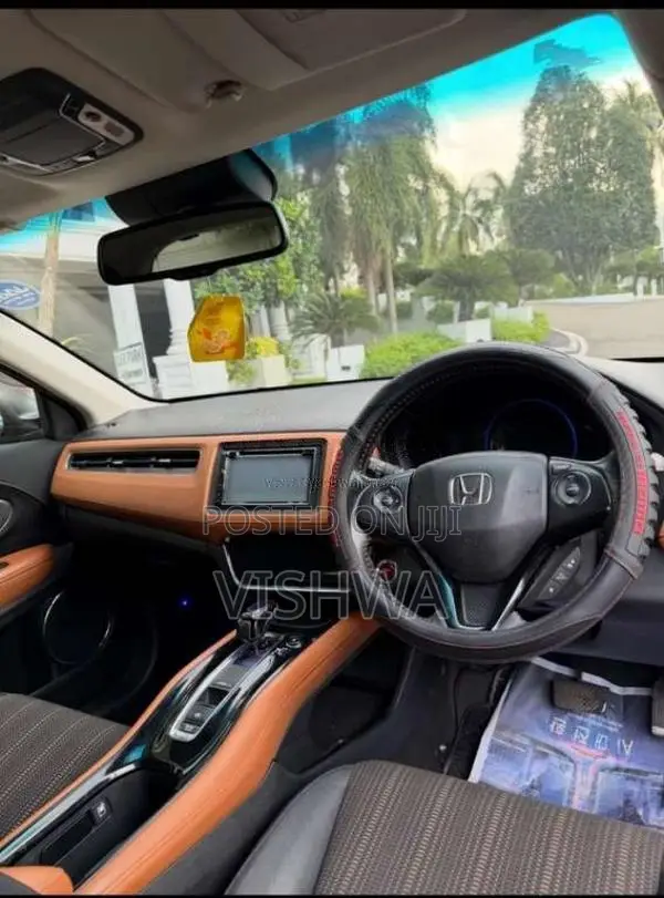 Honda Vezel 2014 SUV (Used)
