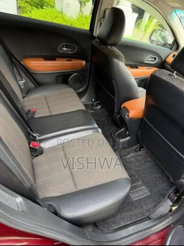 Honda Vezel 2014 SUV (Used)