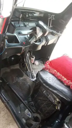 TVS King 2012 Three Wheel (Used)
