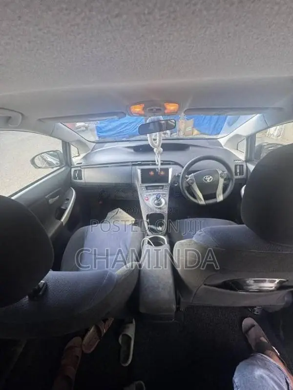 Toyota Prius 2014 Car (Used)