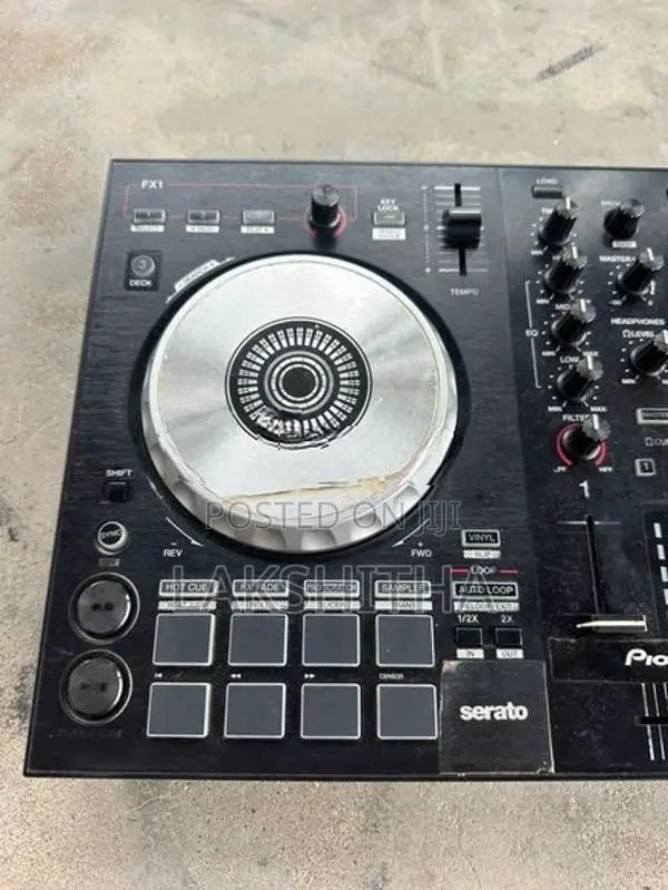 DDJ SB3 Controller