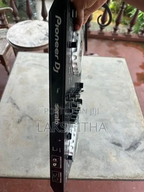 DDJ SB3 Controller
