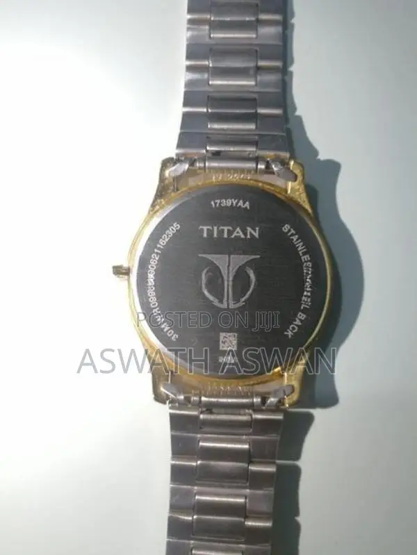 Titan Quartz Wristwatch
