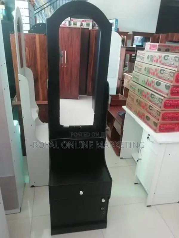 White / Black Dressing Table (D-17)