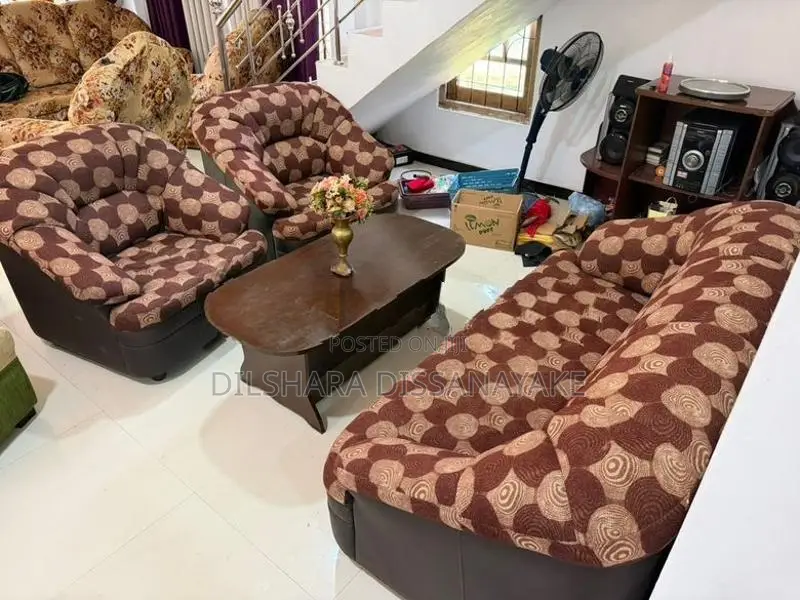 Damro Sofa Set