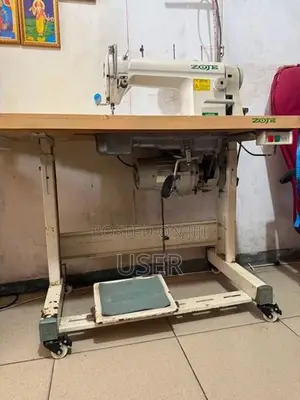 Singer Zoje Machine