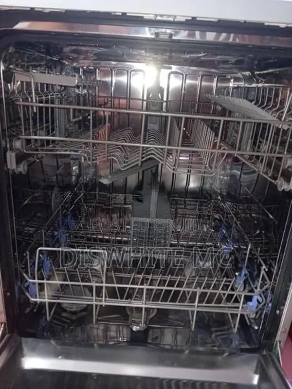 LG Metallic Sliver Colour Dishwasher