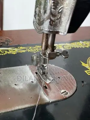 Singer Sewing Machine
