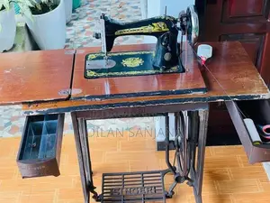 Singer Sewing Machine
