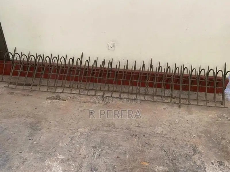 මායිම් තාප්ප යකඩ ආරක්ෂක ග්‍රිල් - Boundary Wall Iron Security Grill