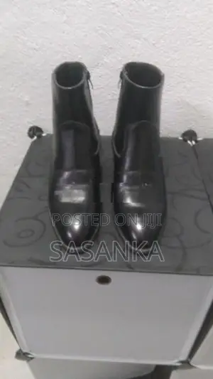 Chelsea Boots