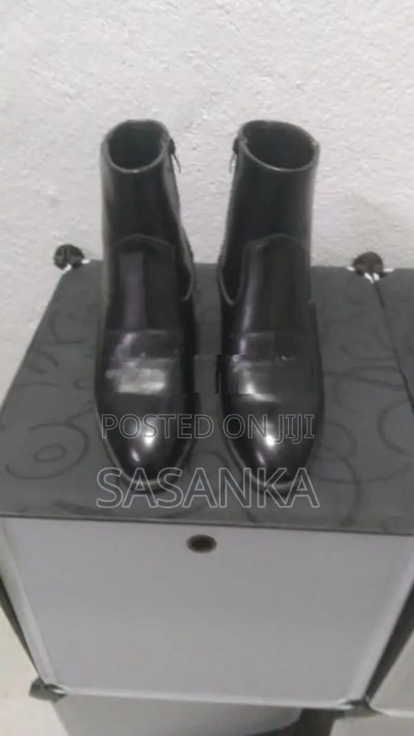 Chelsea Boots
