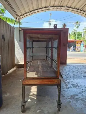 Showcase For Shops