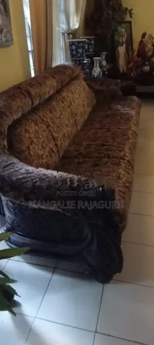 don_corolis Mahogani 6 Pieces Sofa Set .