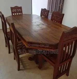 තෙක්ක දැවයෙන් නිමවු මේස පුටු කට්ටලය